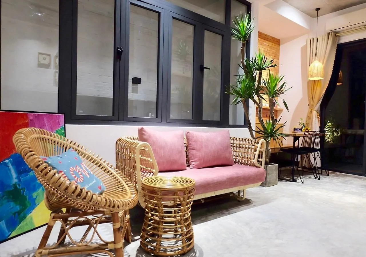 6 Bedroom House - Best Location - 5Mins My Khe Beach Da Nang 0*,