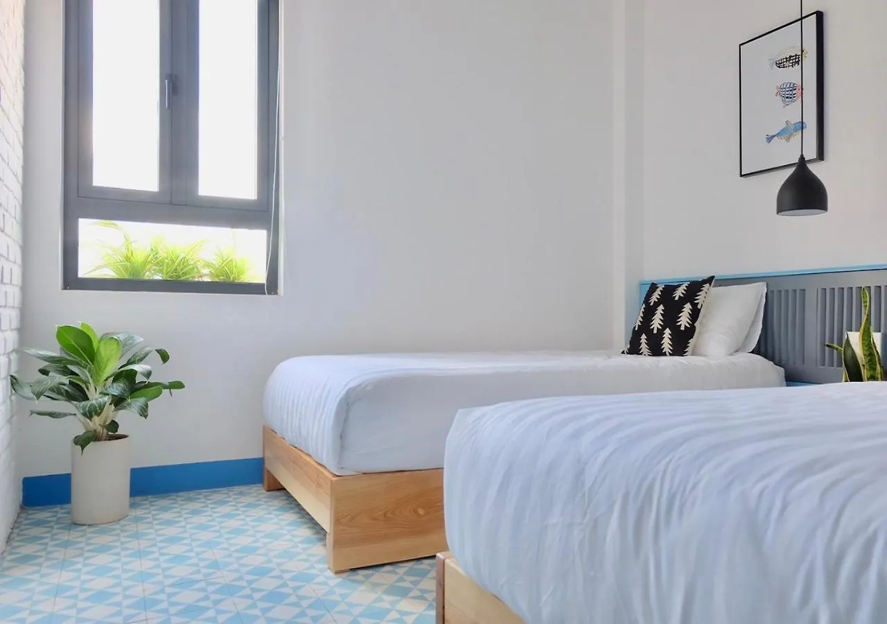 6 Bedroom House - Best Location - 5Mins My Khe Beach Da Nang Holiday home